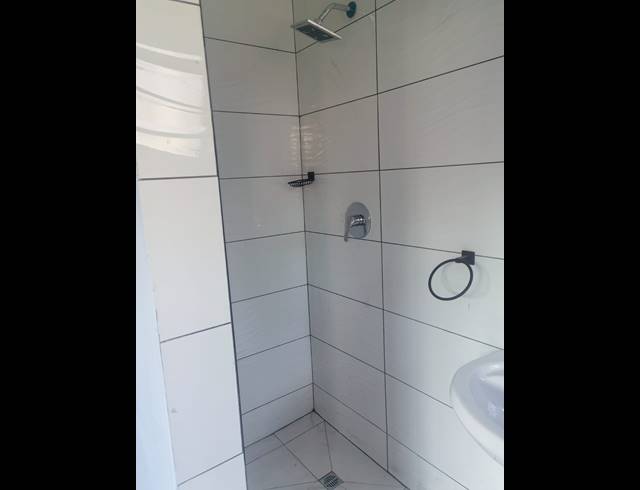 1 BEDROOM ROOM TO LET IN UMBILO